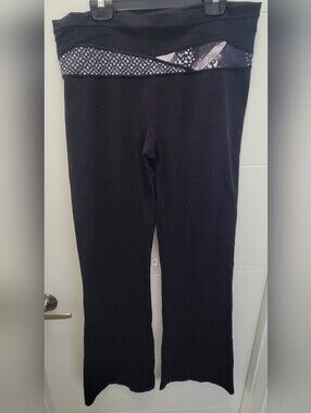 Lululemon Black Women's Yoga Pants with Patterned Waistband